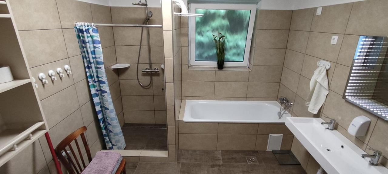 巴拉顿菲赖德Lila Fuge Apartman公寓 外观 照片